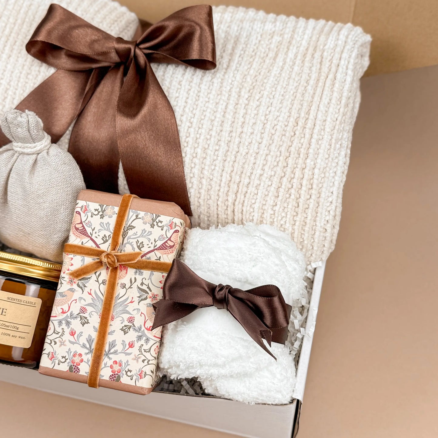 Custom Gift Boxes for Women – Cozy Blanket & Soy Candle Set
