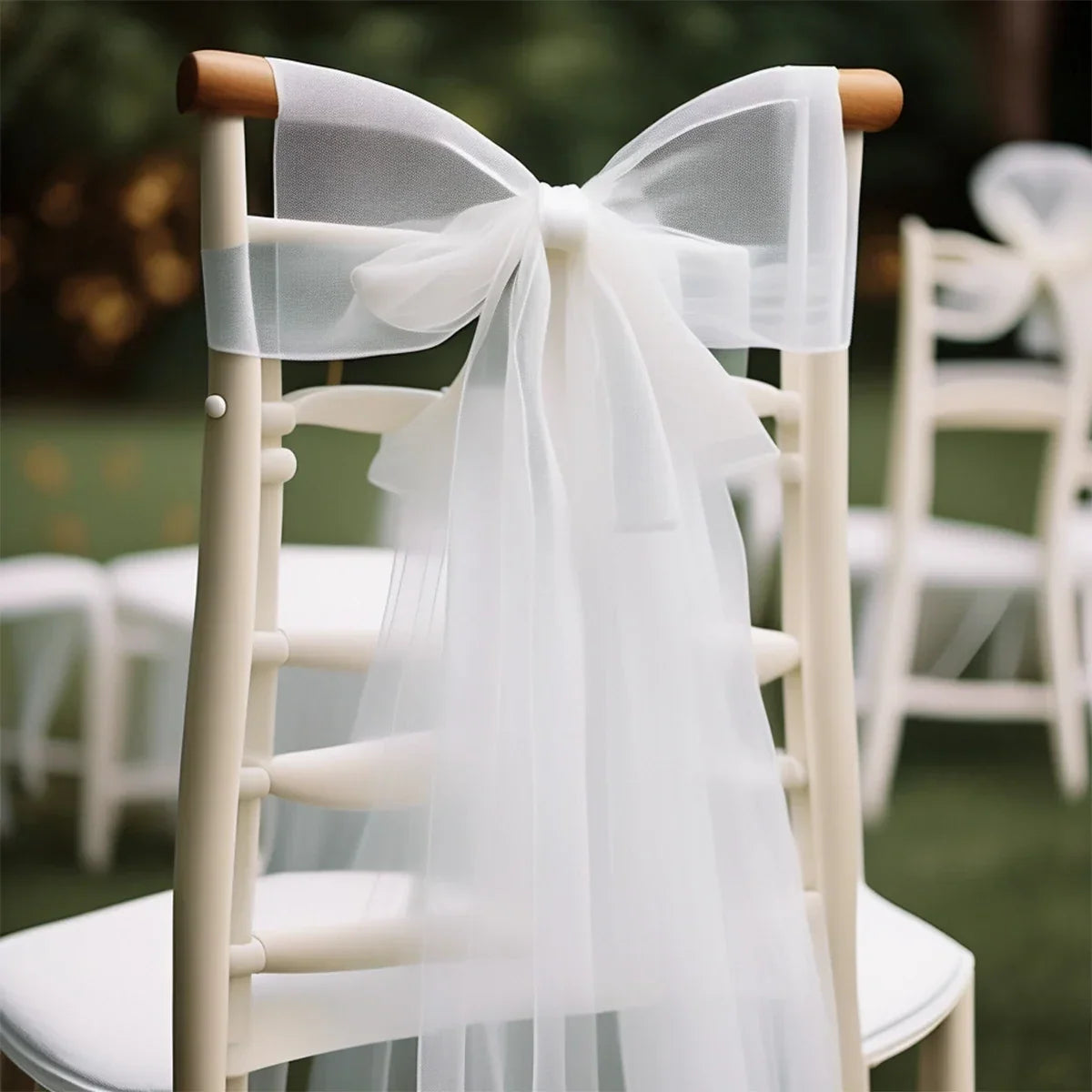 Tables & Seating
